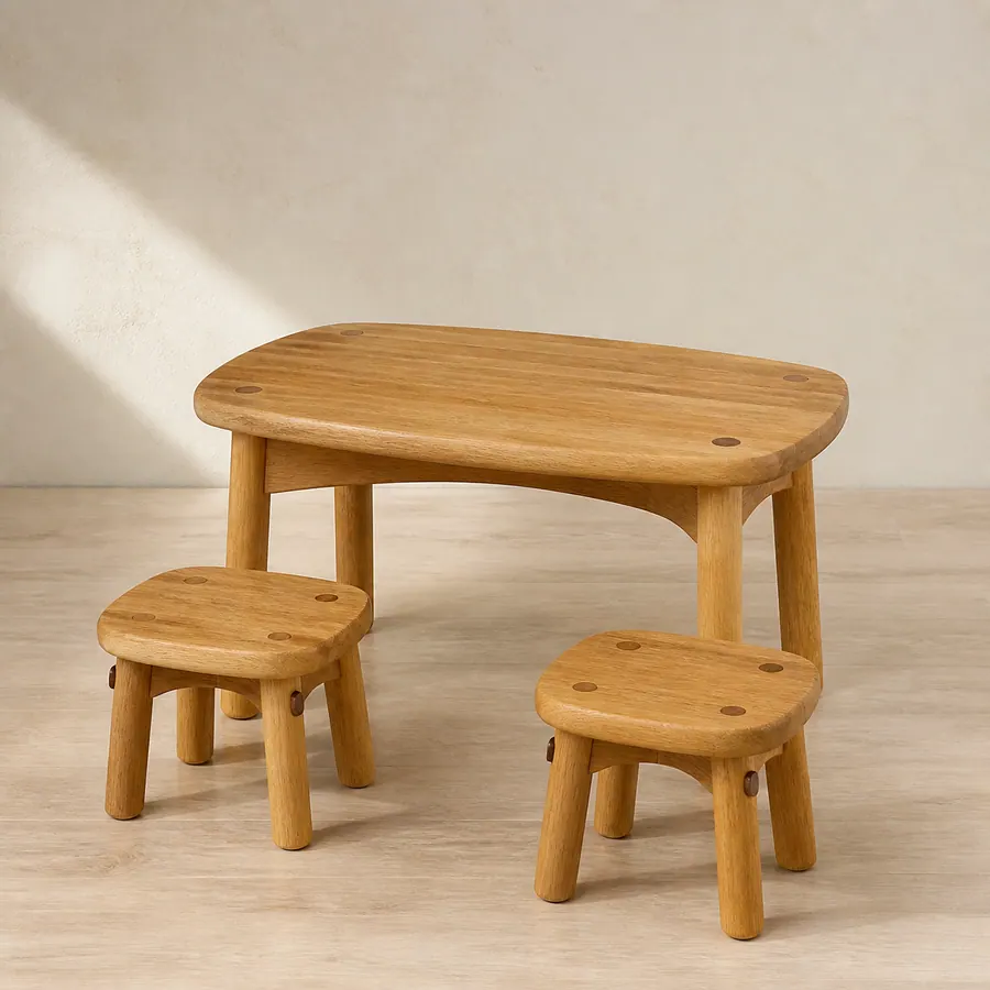 Mesa infantil con banquetas